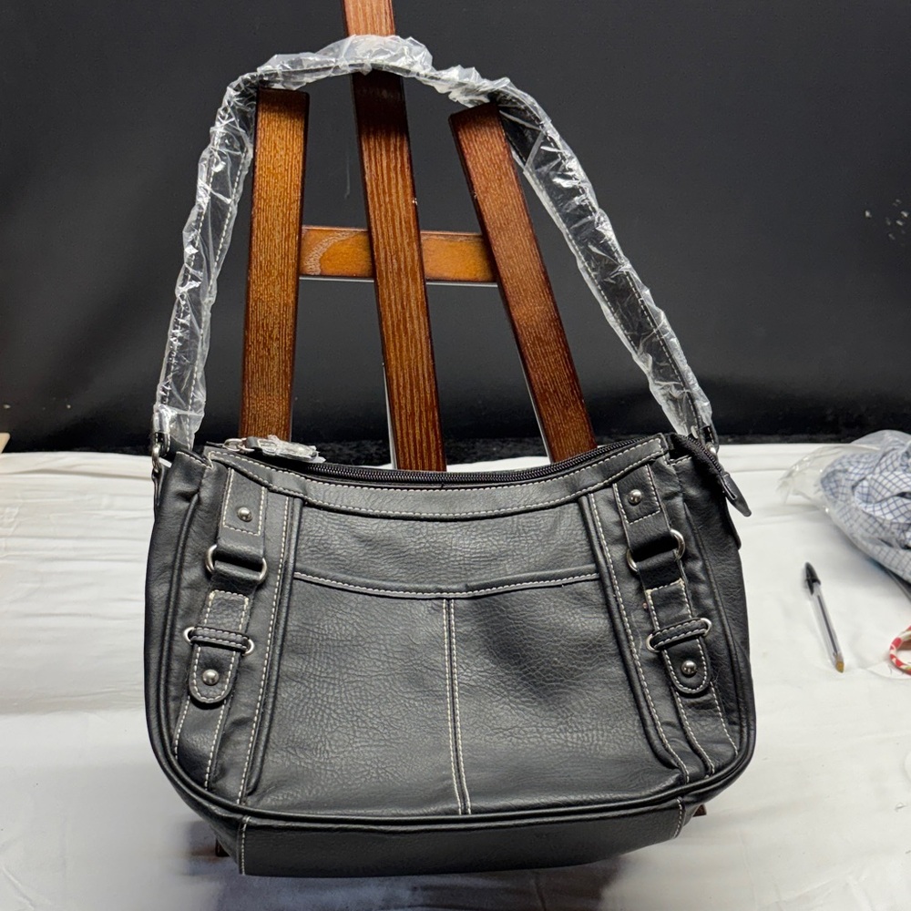 Chic Black Shoulder Bag